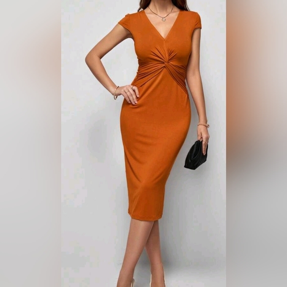 Shirt Sleeved Sexy Orange Maxi Bodycun Dress with Cinched Breast - Picture 6 of 7